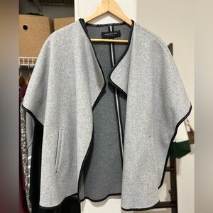 ANDREW MARC NEW YORK Poncho/Cape